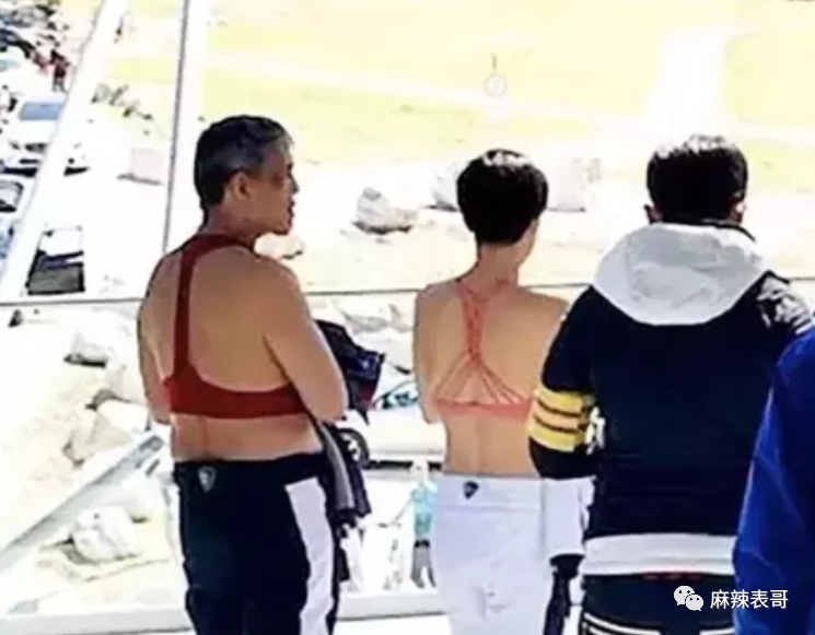 揭秘泰王5位妻子：最美王妃裸爬喂狗，曾是脱衣舞女（组图） - 39