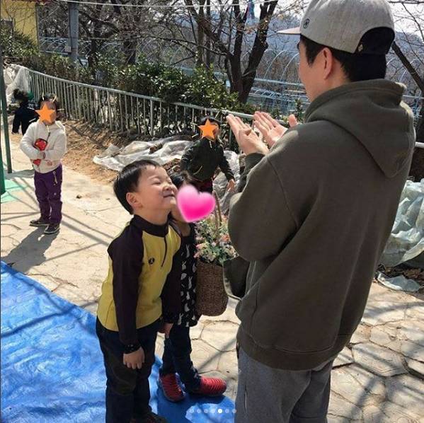 【父亲立场】宋爸爸证实民国"婚讯"!新娘是圈外人