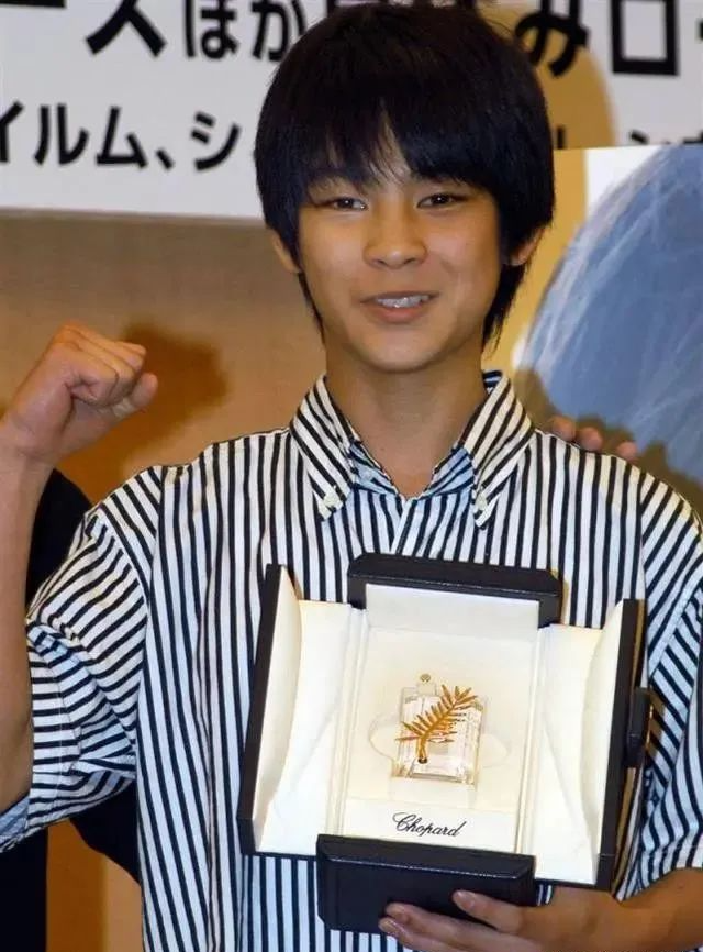 早在2004年,14岁的柳乐优弥凭借《无人知晓》获得第57届戛纳国际电影