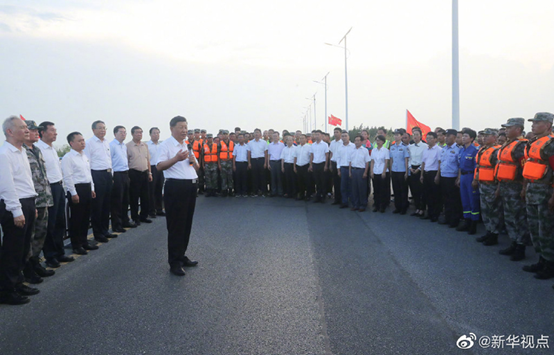 不负嘱托与重任 水生人奋战在抗洪第一线(图1)