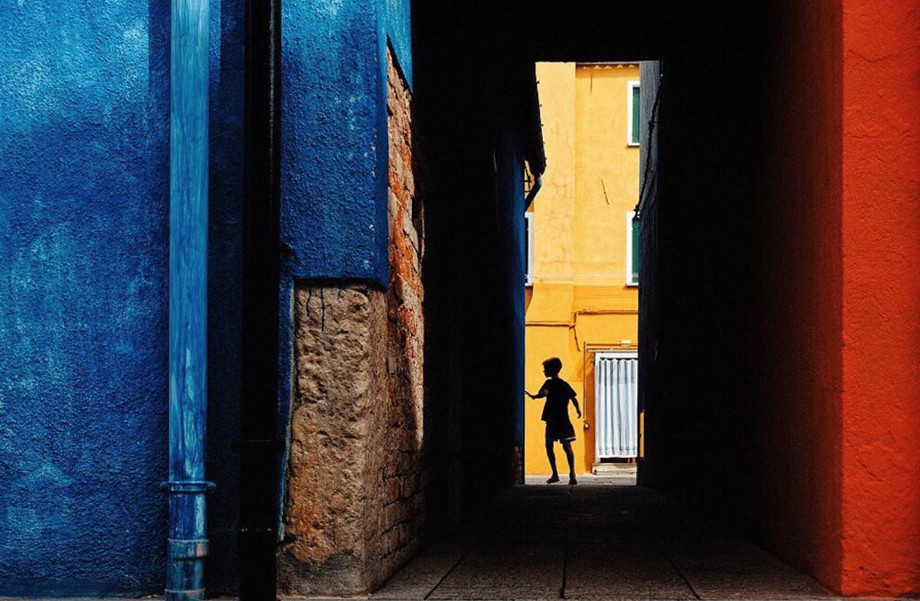 艺术与设计 - 光与影的融合