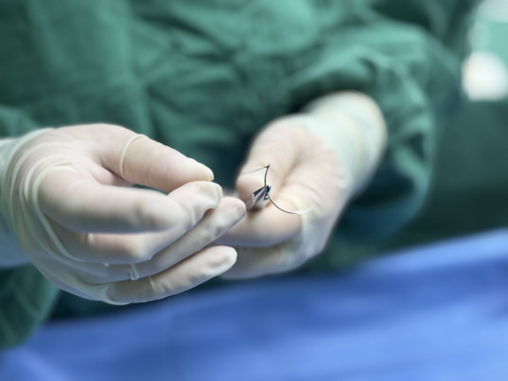 手术中怎么选择针【手术室缝针】“针”心守护每一刀_https://www.jmylbn.com_新闻资讯_第3张