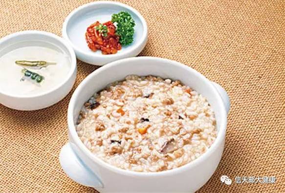 原料:山萸肉15克,粳米60克,白糖适量.