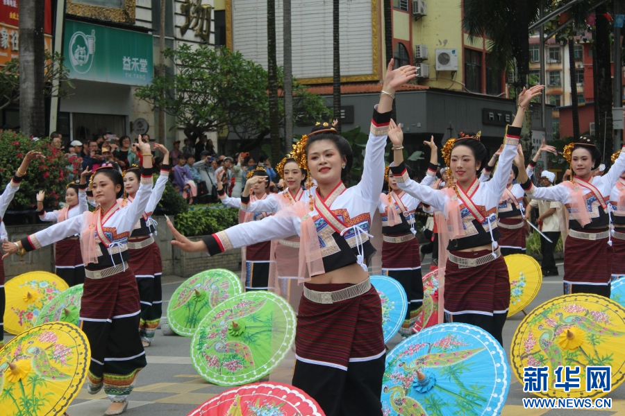   民族民间文化大游演（4月14日摄）。新华网 和新兰 摄