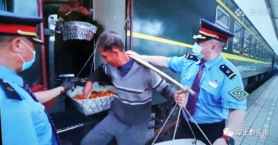 ǭ����������Ƥ�𳵡�ʻ�롱����Ƶֱ����