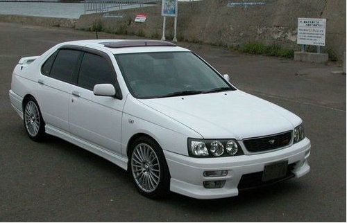 此LANNIA非彼蓝鸟，史上最潮车型蓝鸟历史大揭秘