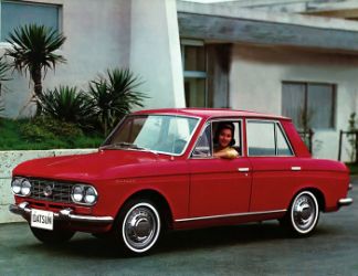 此LANNIA非彼蓝鸟，史上最潮车型蓝鸟历史大揭秘