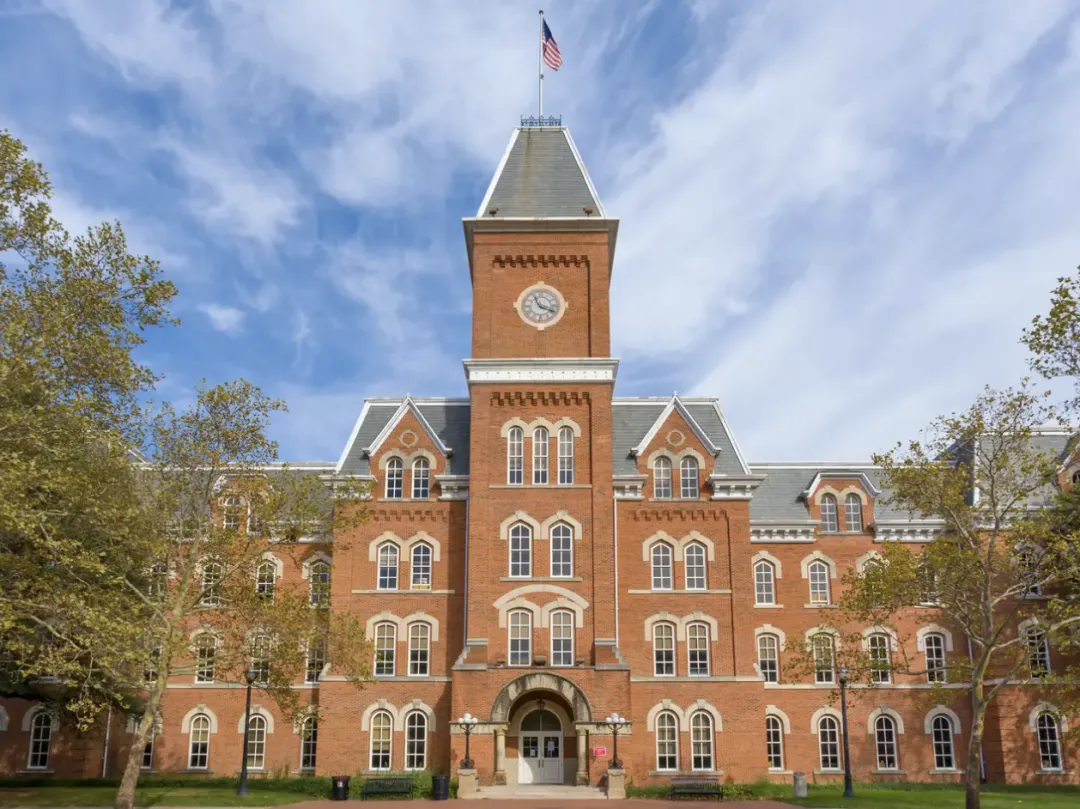 学费低,性价比高!中产不焦虑指南:这9所大学堪称「梦中情校」