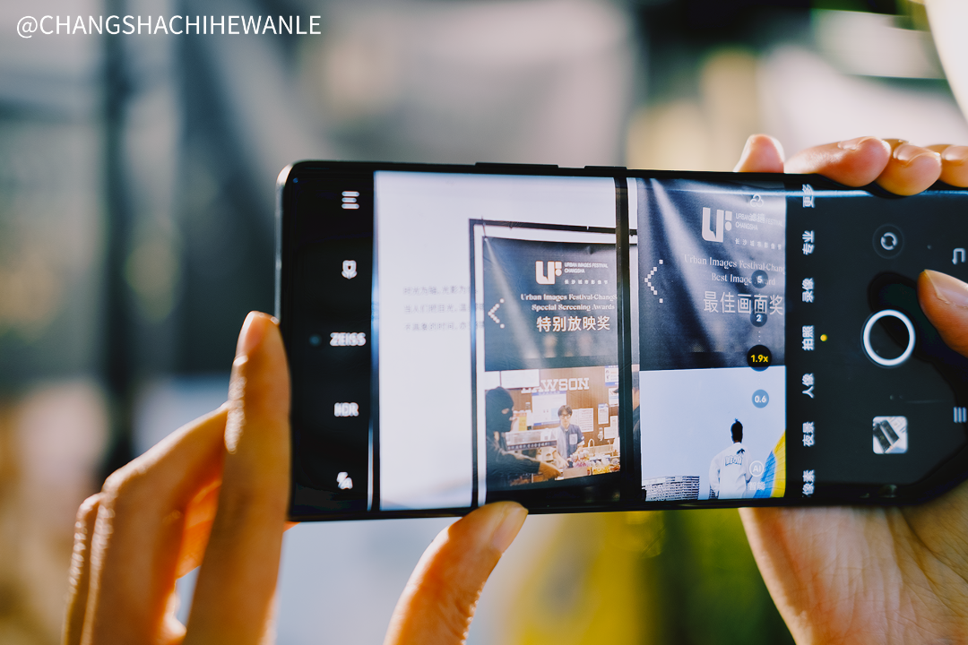 ������Ŀ�ĳ�ɳ�׽����Ӱ��ڣ����������ʸг�Ƭ��Ӱ����ʱ��