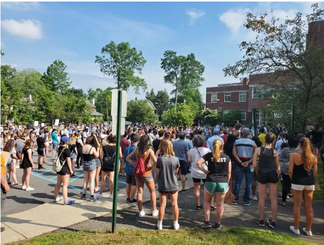 亚裔不是 哑裔 沉默的群体开始觉醒 中美印象