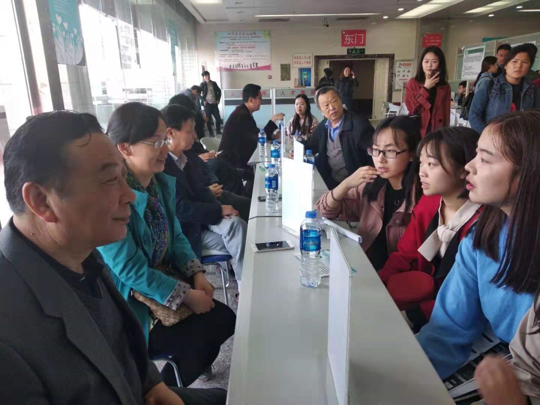 河南省举办首届生态环保行业人才交流会