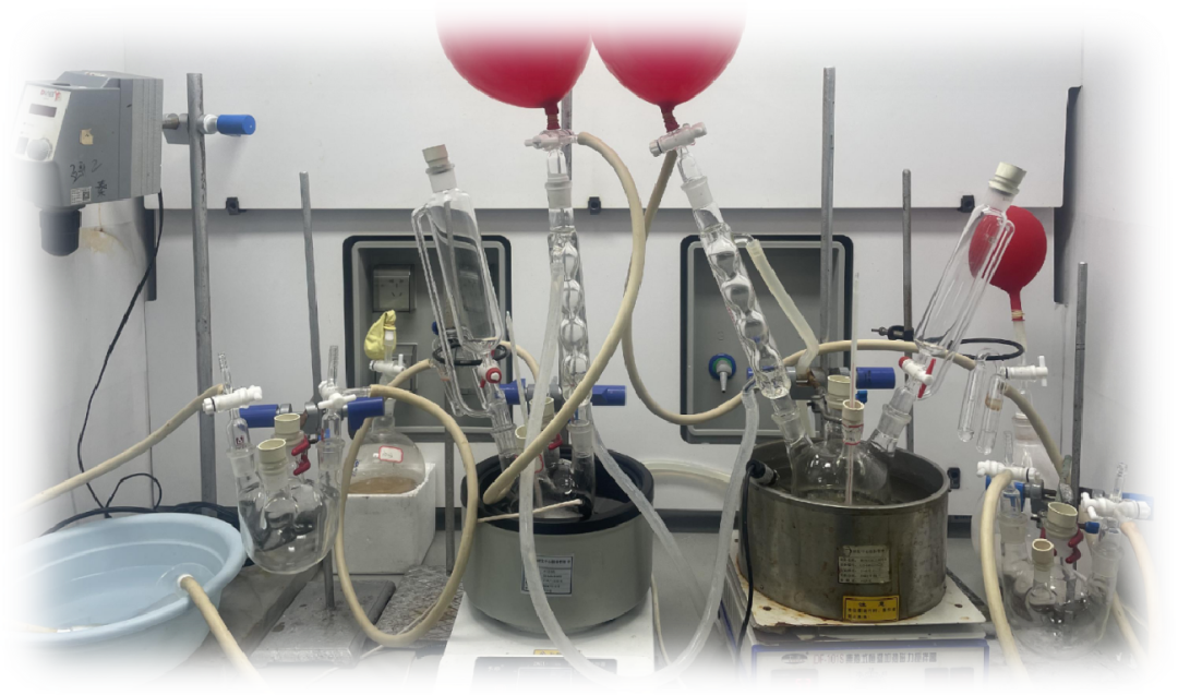 酰氯（RCOCl）与胺（R'NH₂/R'₂NH）通过亲核取代反应生成酰胺（RCONHR'） 第3张