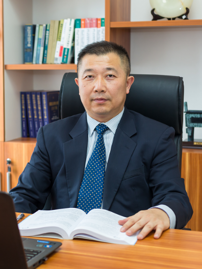 盈科全国保险法律专业委员会主任 余文海盈科全国保险