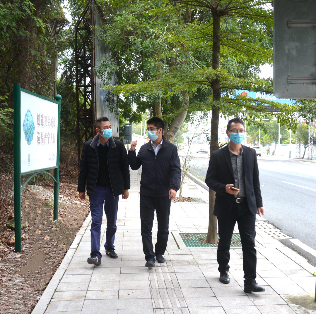 检查组一行先后深入到燎原街道,池尾街道,流沙南街道,高铁站和普宁市