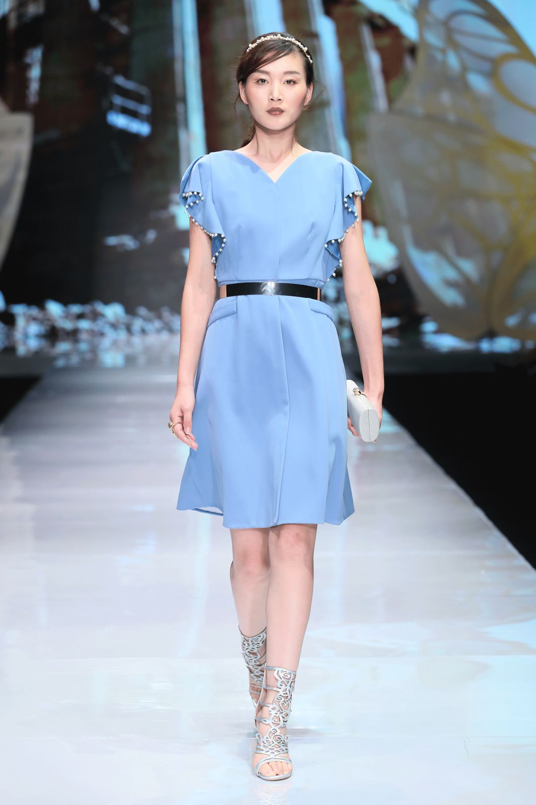 珂莱蒂尔lakoradior上海39趋势highfashion时装周2019春夏新品发布会