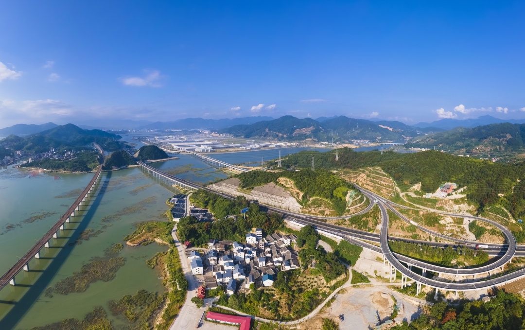 湾坞不锈钢特色小镇穆阳特色小镇建设加快推进甘棠镇观里村"公铁港"三