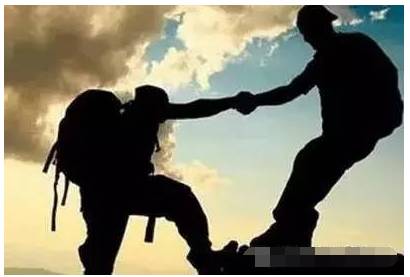 成功需要：高人指点、贵人相助、个人奋斗！