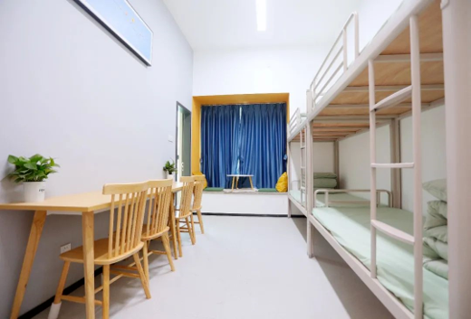 圆梦红山走进红山中学