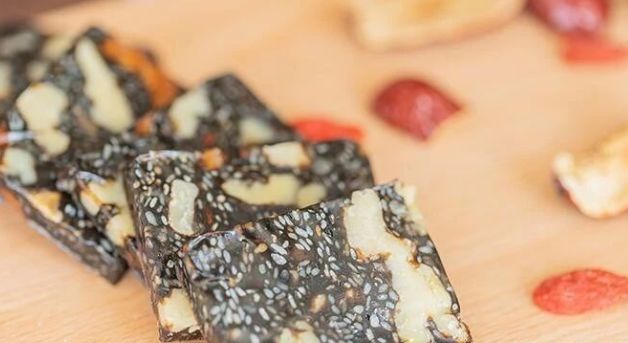 阿胶糕一天吃多少？哪些人适合吃？阿胶糕知识大全 阿胶糕用量 第3张