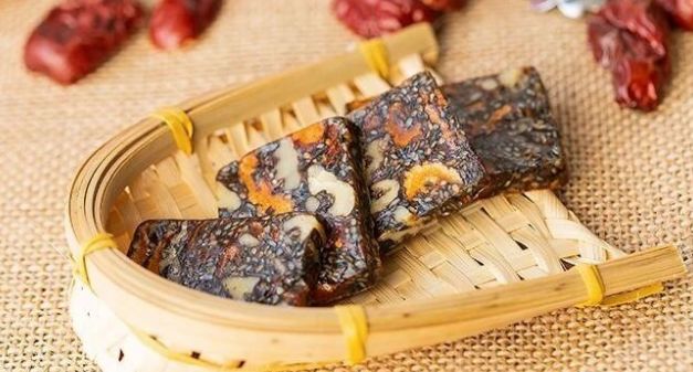 阿胶糕一天吃多少？哪些人适合吃？阿胶糕知识大全 阿胶糕用量 第2张