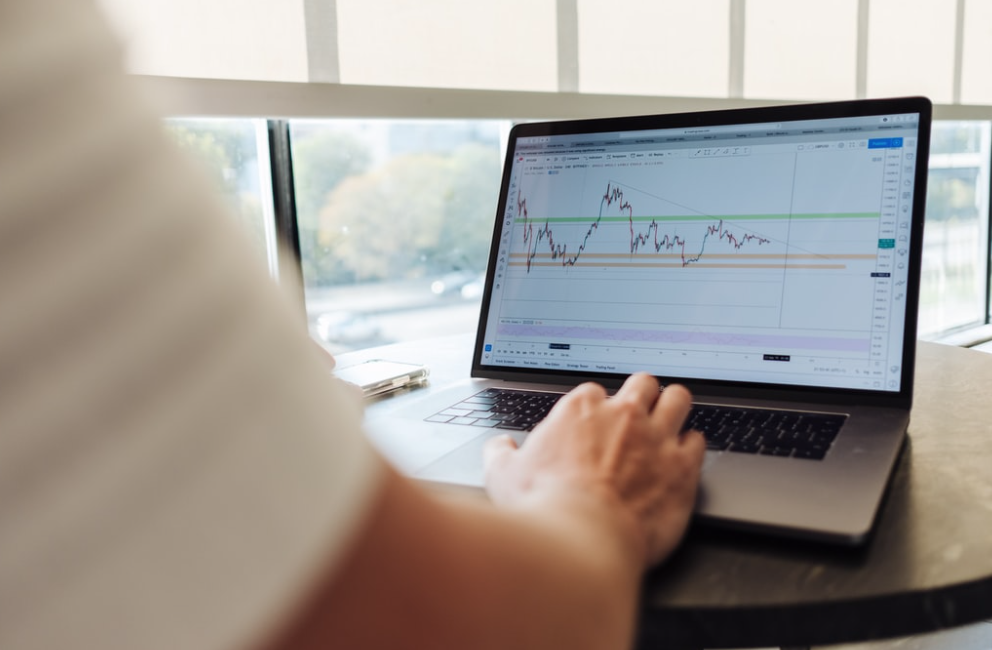 投资课 l 复习与问答8：估值低的股票回报率高吗？