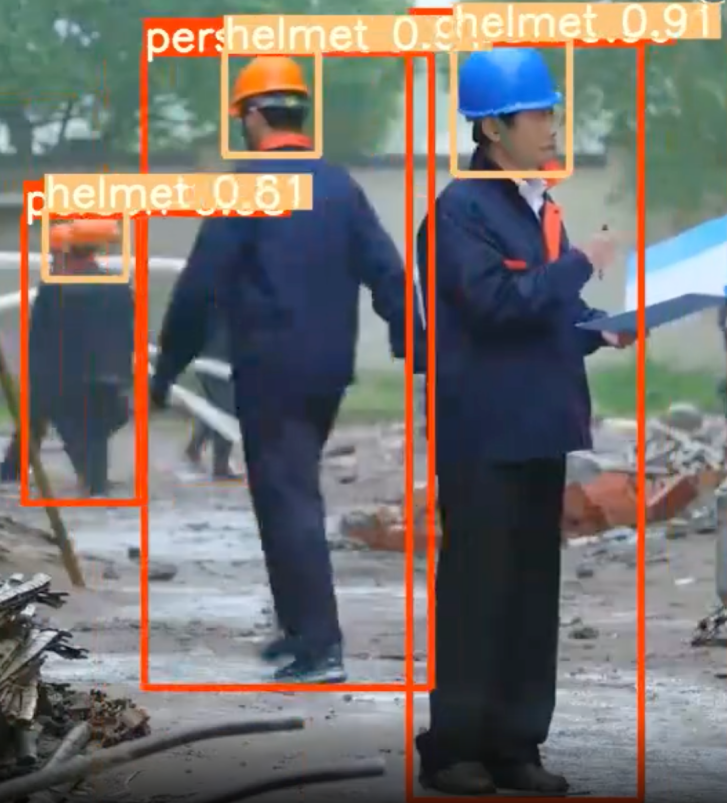 安全帽识别场景图.png