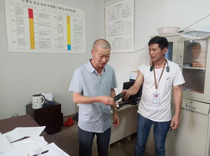 景德鎮(zhèn)長運：暖心服務(wù)獲贊譽(yù) 旅客手寫感謝信致敬浮梁公交人