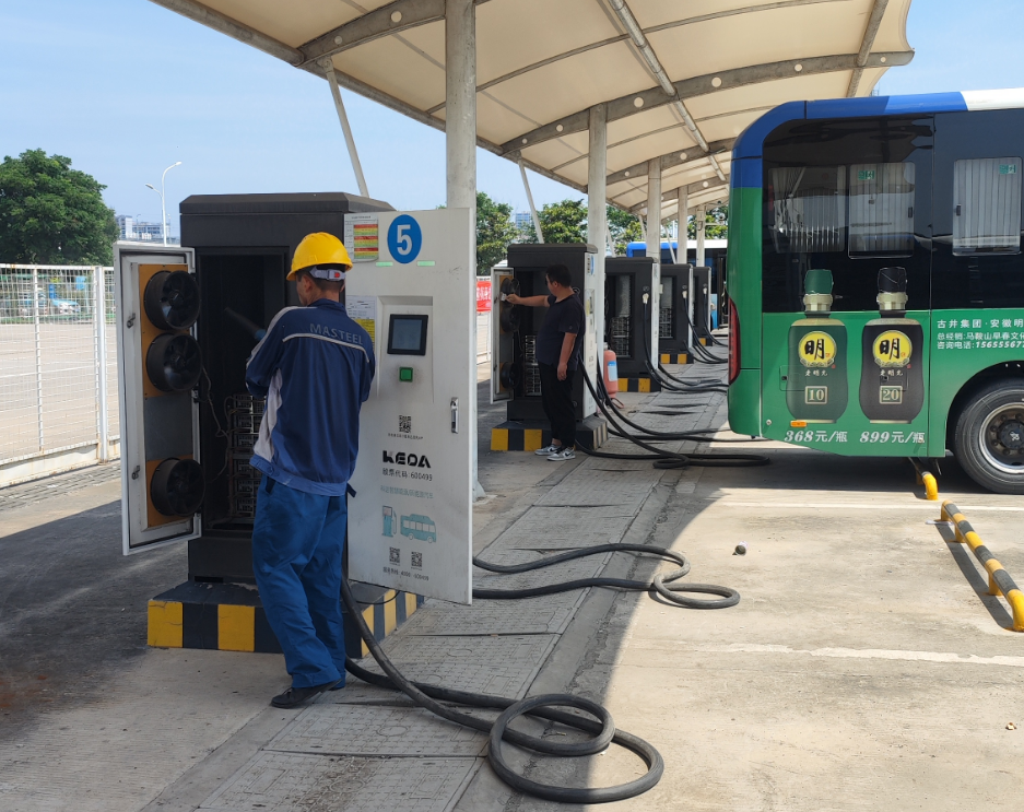 馬鞍山長(zhǎng)客：開(kāi)展充電設(shè)施專(zhuān)項(xiàng)維護(hù)