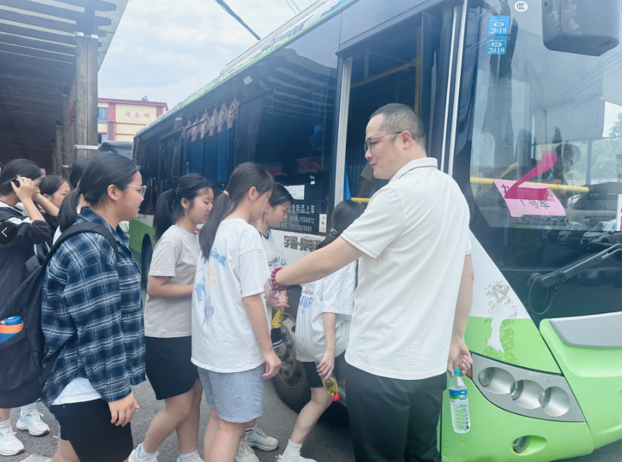 萍鄉(xiāng)長(zhǎng)運(yùn)：全力保障中考體育考試