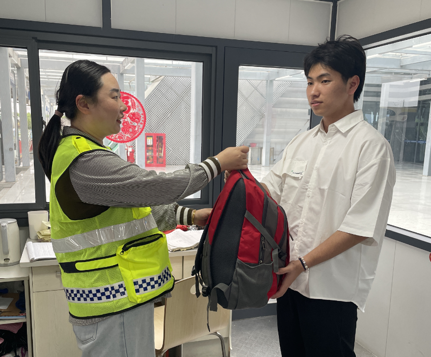 吉安長運：暖心接力！連續(xù)兩天上演“完璧歸趙”