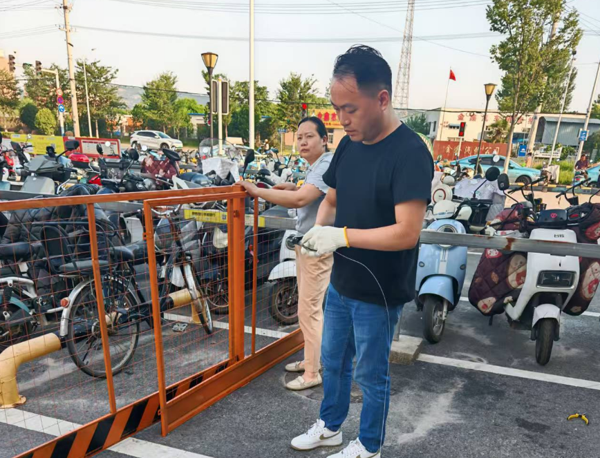 馬鞍山長(zhǎng)客：含山中心客運(yùn)站加固護(hù)欄保安全