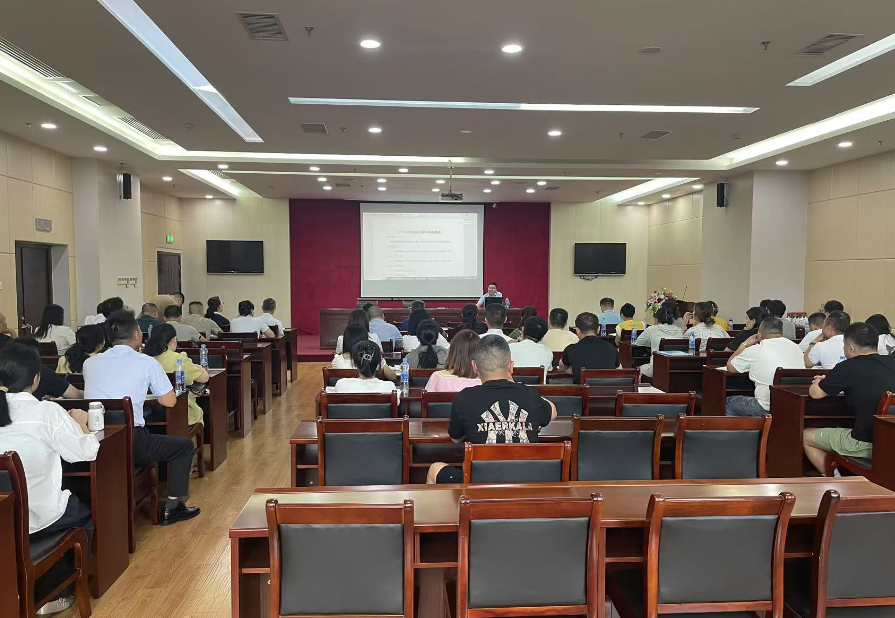 長(zhǎng)運(yùn)科技 智運(yùn)九州開展校園直通車專項(xiàng)培訓(xùn)