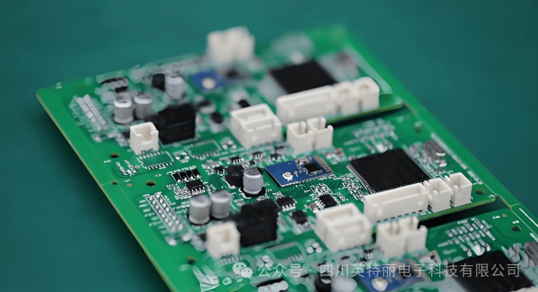 SMT与DIP：PCBA工艺选择的黄金法则