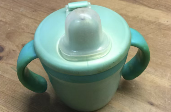 Dongguan Factory Restarts Autistic Boy's Discontinued Cup, Free 500