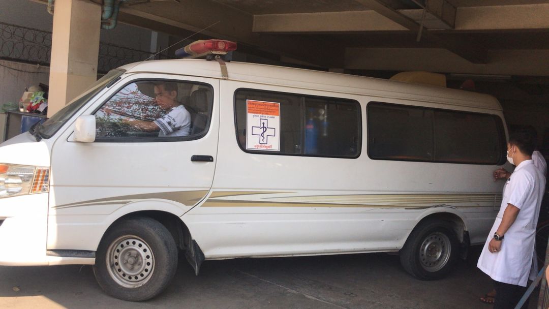 柬埔寨|柬单网|2月12日,西港同胞赵先生的孩子出生后,因内脏外漏危在