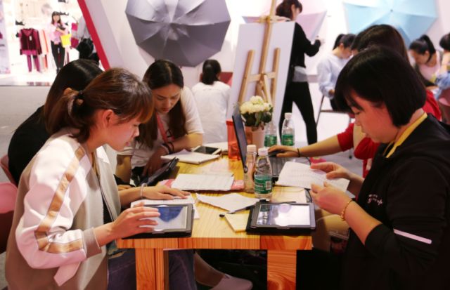 都市丽人怎么加盟_都市丽人加盟商_都市丽人加盟店需要多少钱