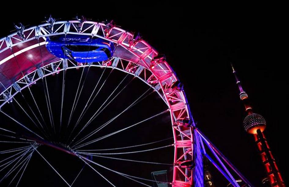 作为互联网高度普及时代的营销人，对汽车营销也是无所不用其极，聪明的营销人当然会用特别的方式来打造特别的话题营销。