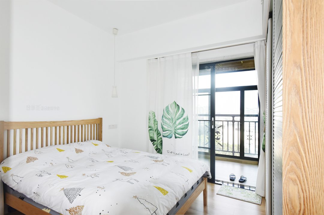 踏进原木北欧风三居室，仿佛来到度假小屋~