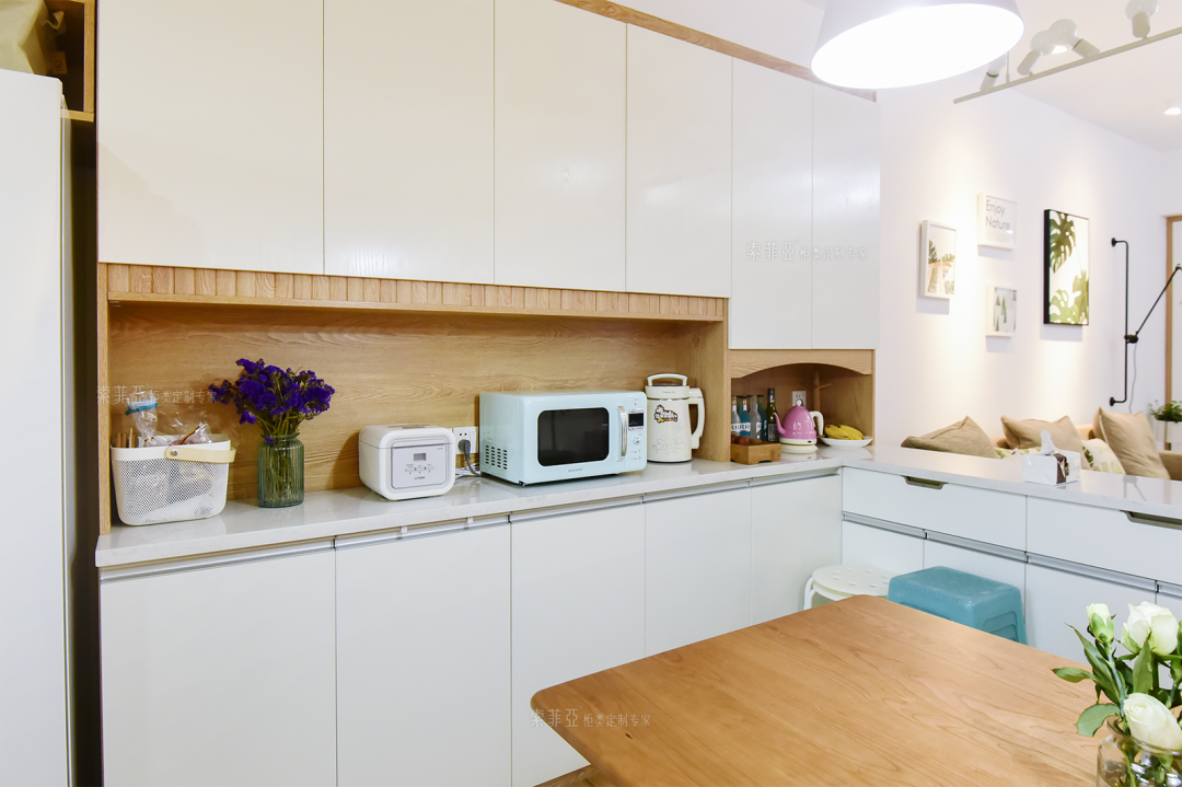 踏进原木北欧风三居室，仿佛来到度假小屋~