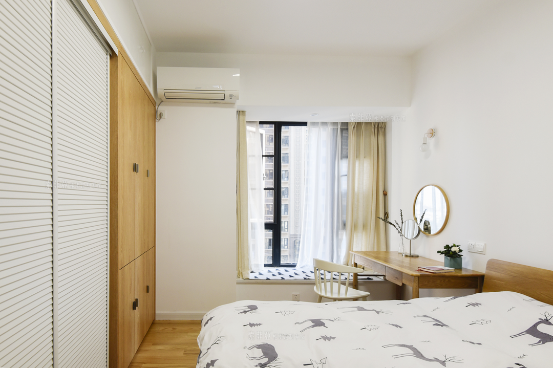 踏进原木北欧风三居室，仿佛来到度假小屋~