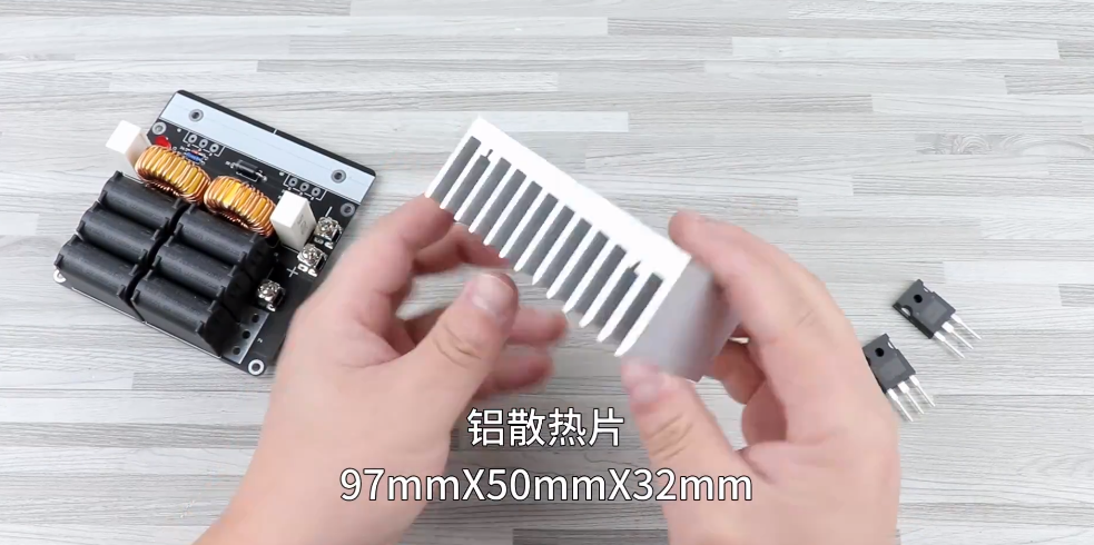 感應(yīng)加熱電路圖來(lái)了，3秒即可燒紅鐵棒!的圖5