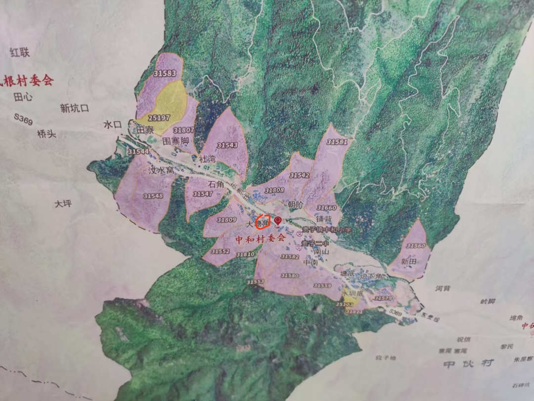 该滑坡点位于地质灾害三级防御区