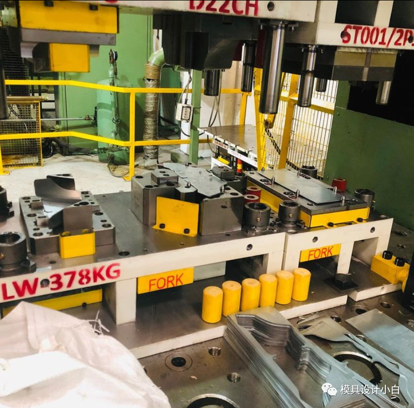 冲压模具常见工艺问题解决方法的图1