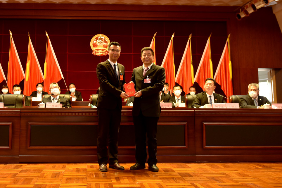 大泽镇第十六届人民代表大会第十一次会议胜利召开