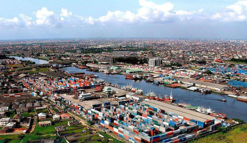 据外媒报道,目前,船舶在尼日利亚拉各斯港和廷坎岛港的等待时间,已长