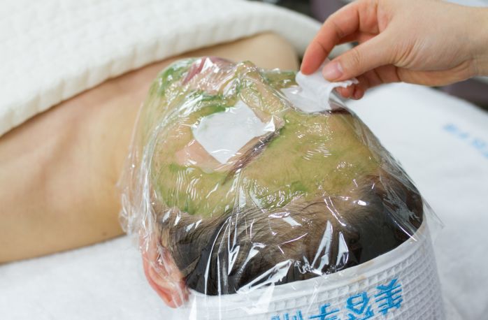 光疗时为什么黑眼罩冒痘、长斑、红血丝，我都要照下LED光疗仪的｜皮肤管理_https://www.jmylbn.com_新闻资讯_第5张