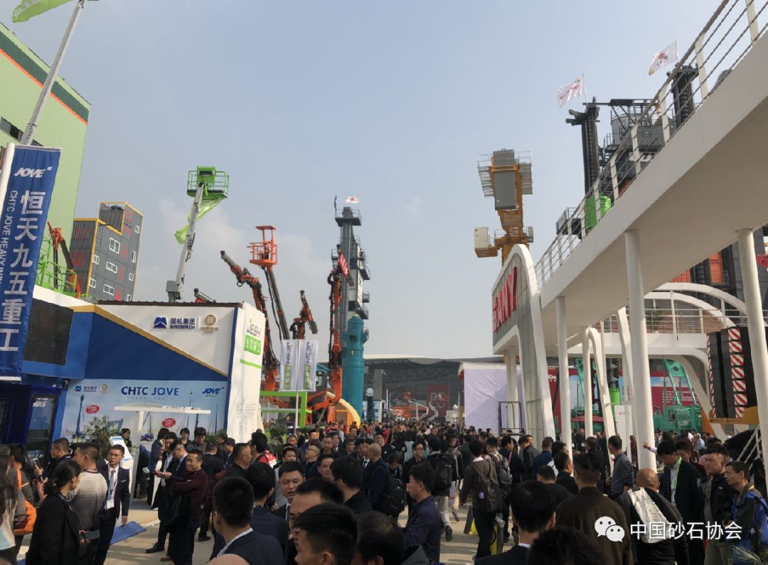 奔走相告（直击凶案现场）直击证人，(图5)