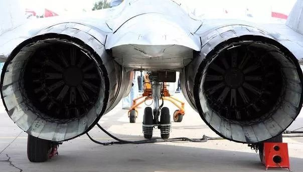 【6/4更新】战斗机，从后面看更有意思的图18