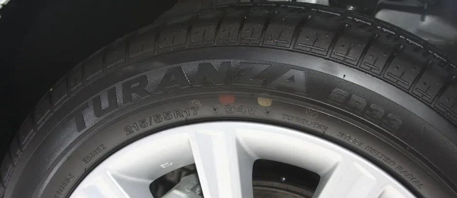 【6/3更新】卡车轮胎能承受多大的载重，为什么卡车能把桥压翻，却压不爆胎？的图5