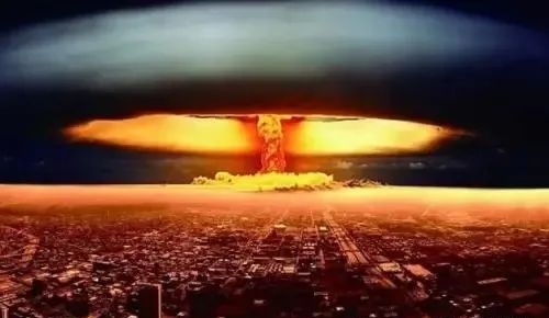 【6/2更新】沙皇氢弹有多恐怖？亚欧大陆推移9毫米，蘑菇云比珠穆朗玛高7倍的图1